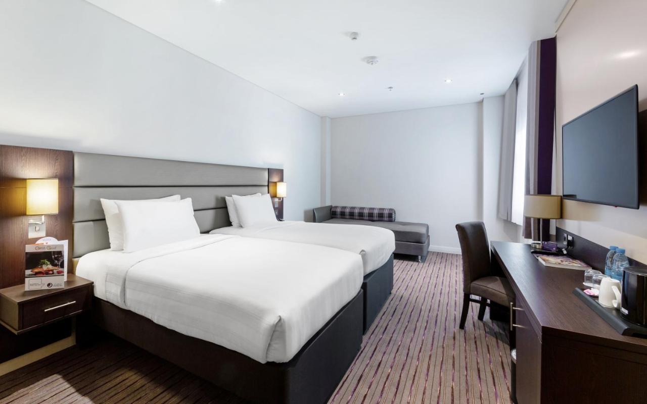 Premier Inn Doha Airport Eksteriør billede